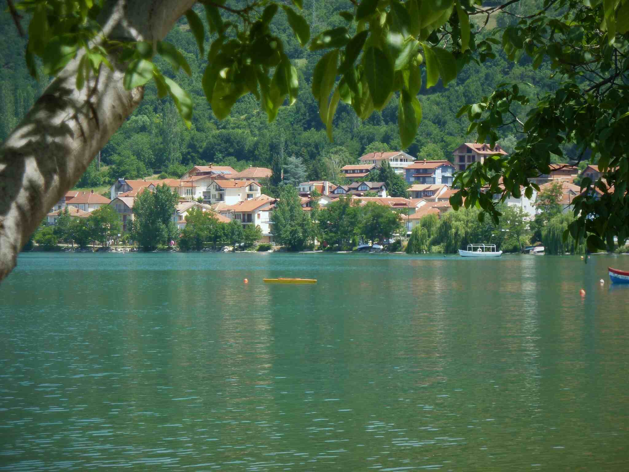 Houses to the other side of the river